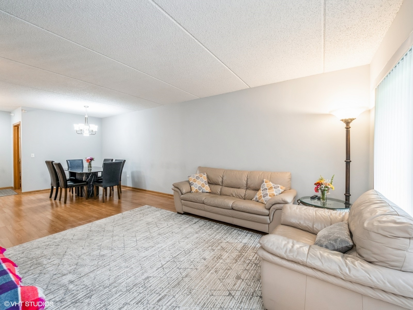 11 S Wille Street #201, Mount Prospect, IL 60056