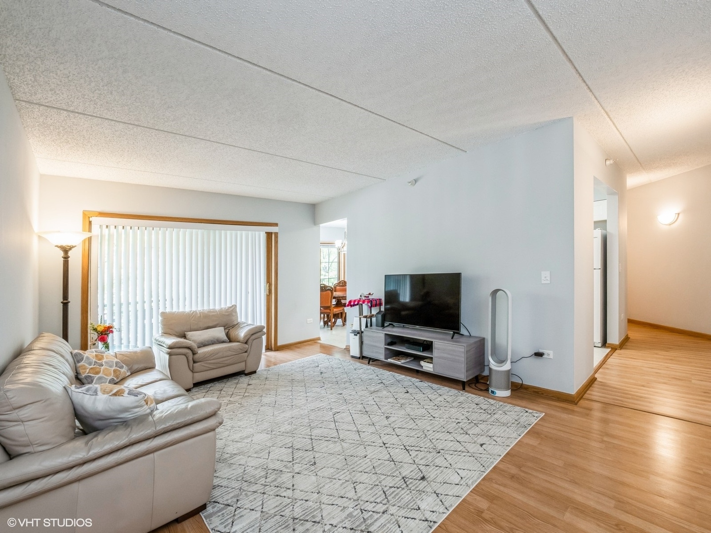 11 S Wille Street #201, Mount Prospect, IL 60056