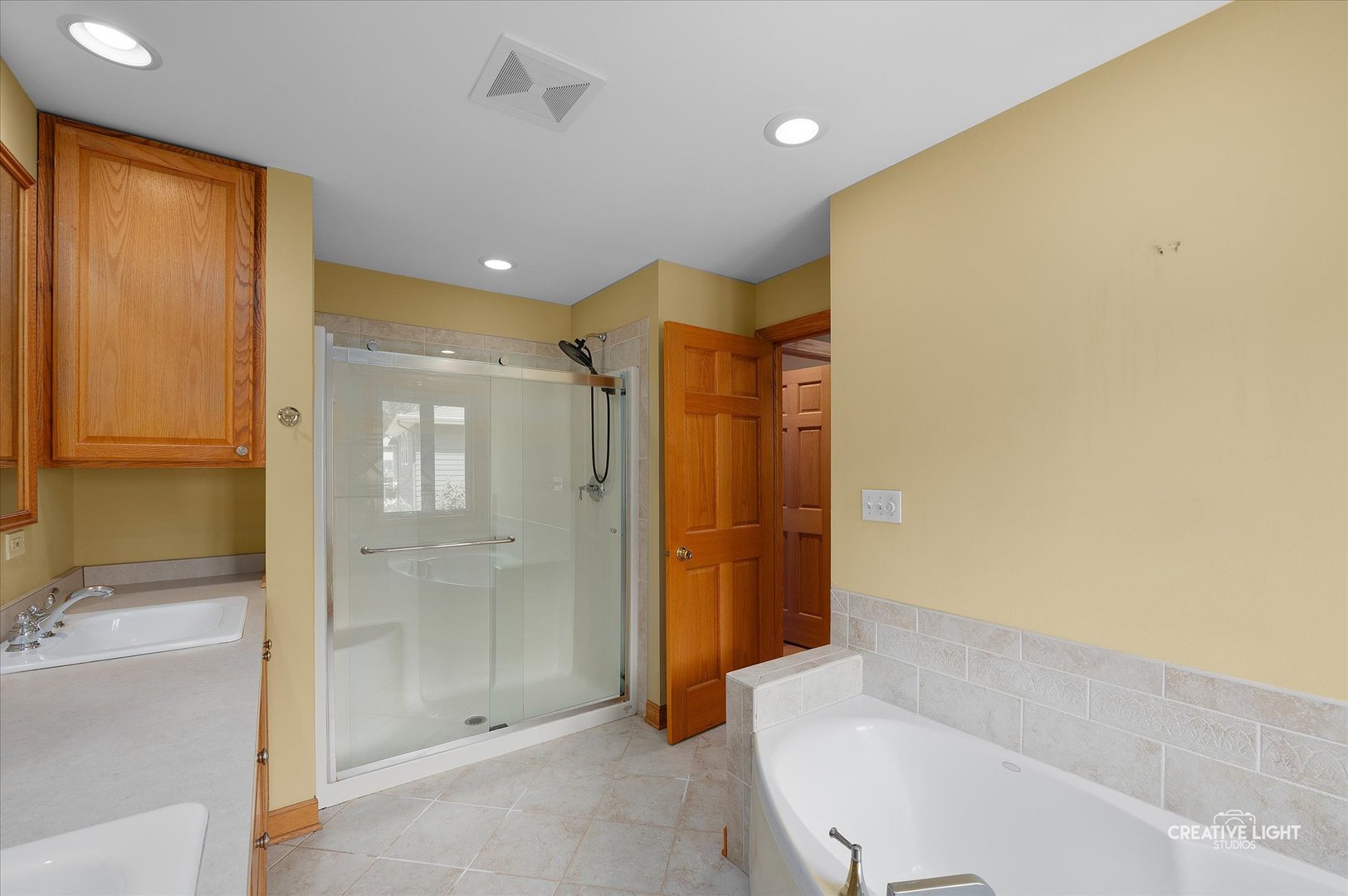 225 Elmwood Drive, Naperville, IL 60540