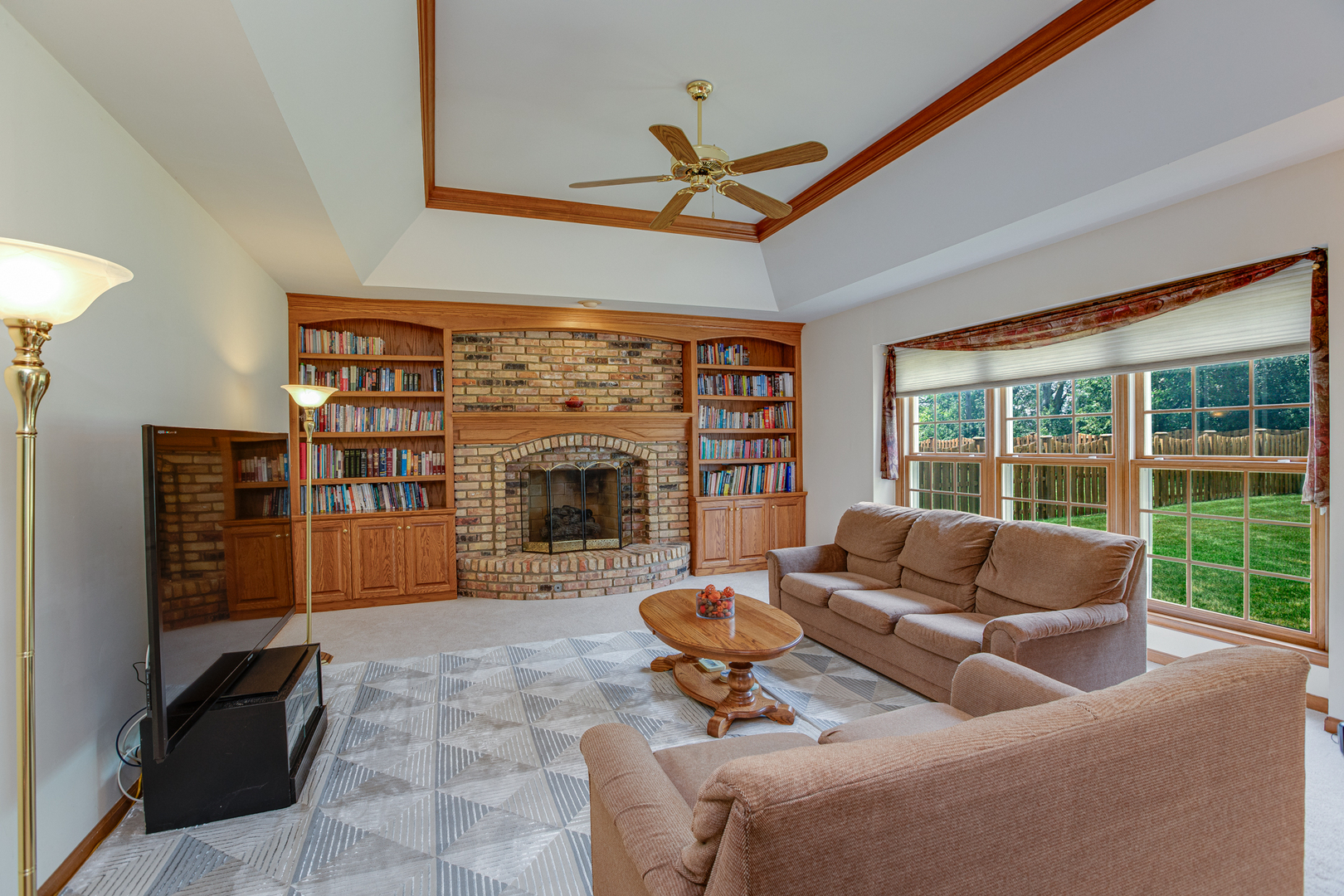857 Meadowlark Drive, West Chicago, IL 60185