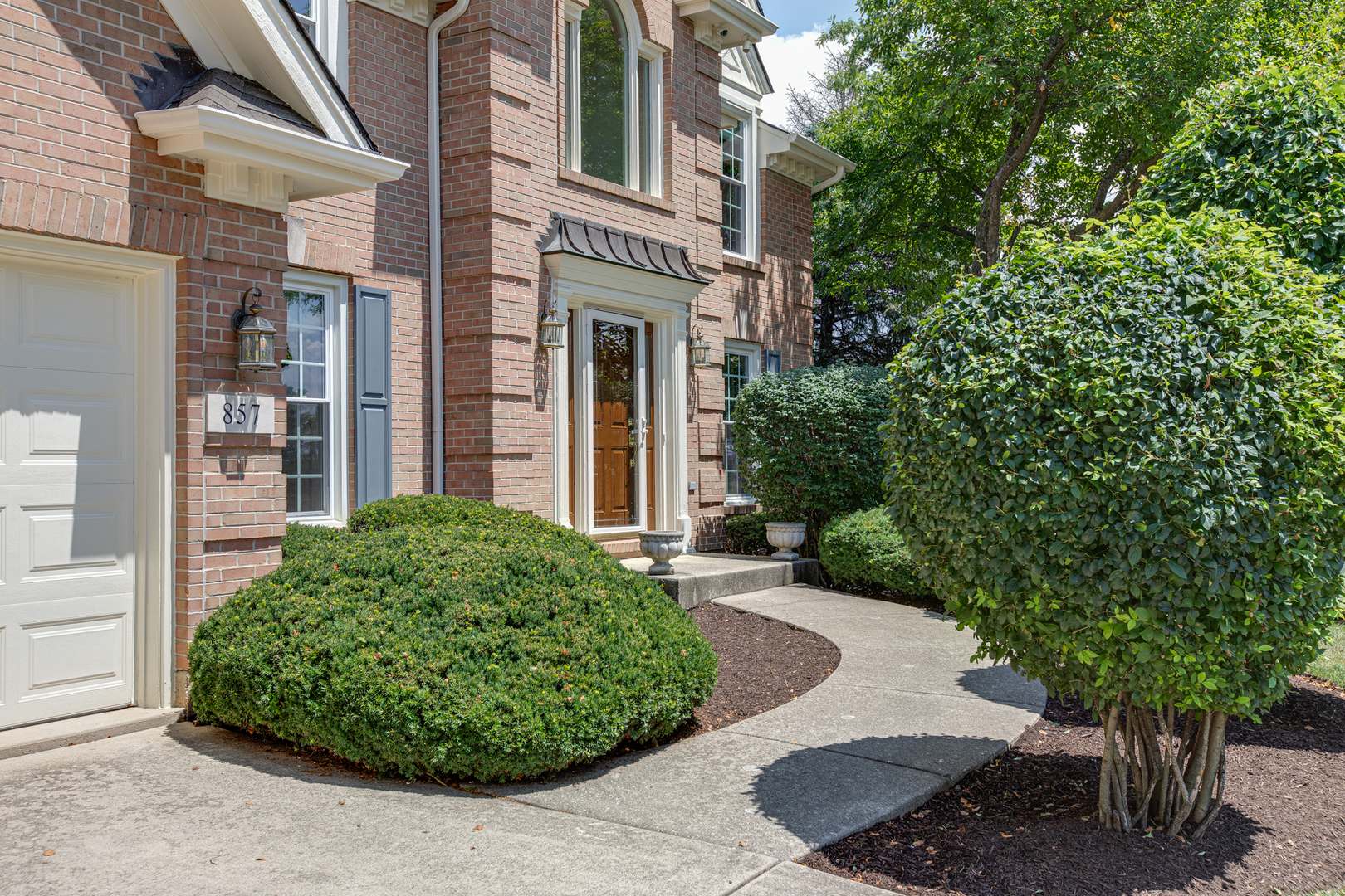 857 Meadowlark Drive, West Chicago, IL 60185