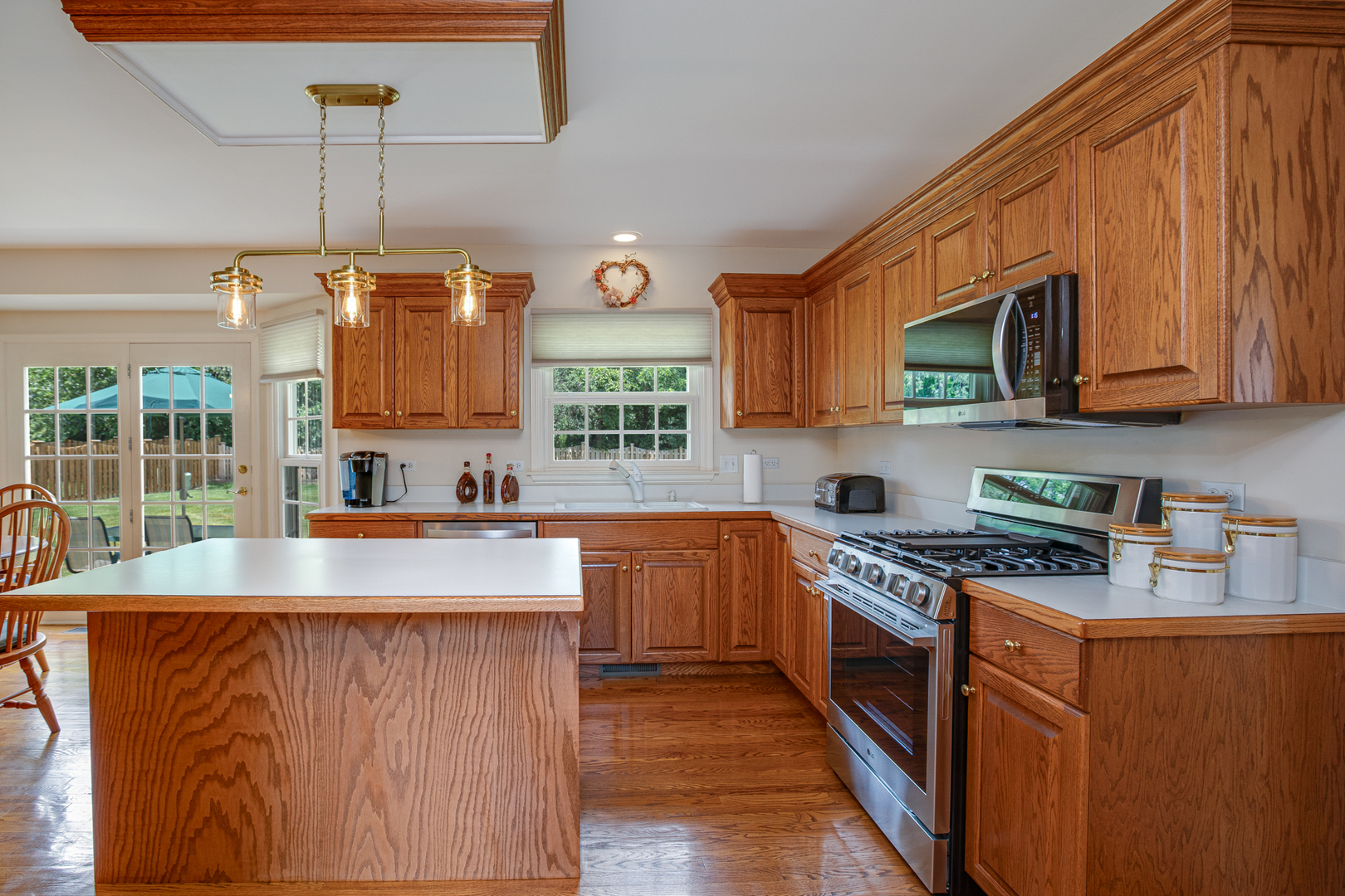 857 Meadowlark Drive, West Chicago, IL 60185
