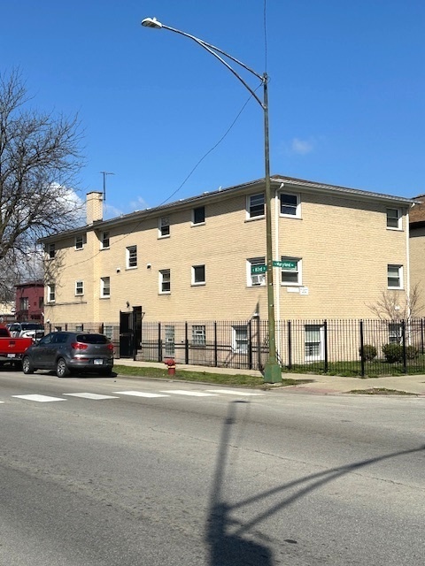 8258 S Maryland Avenue, Chicago, IL 60619