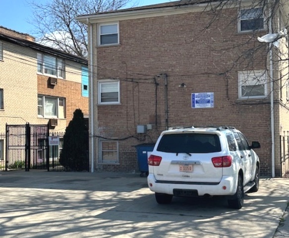 8258 S Maryland Avenue, Chicago, IL 60619