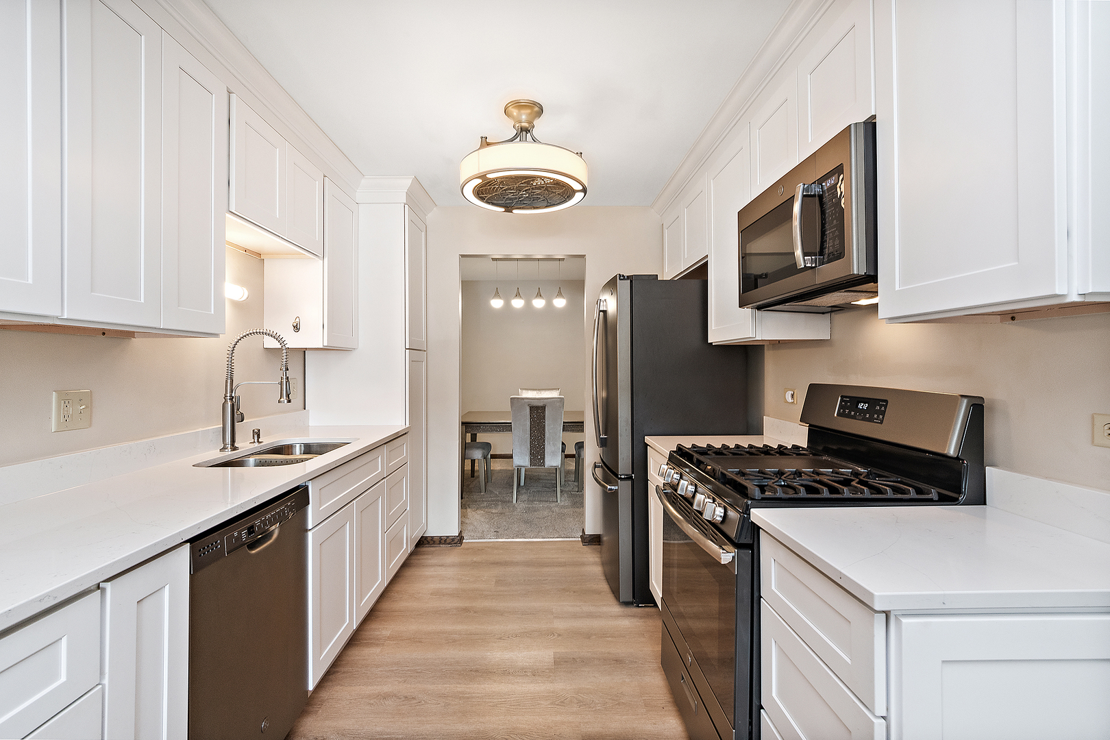 7435 W 153rd Street, Orland Park, IL 60462