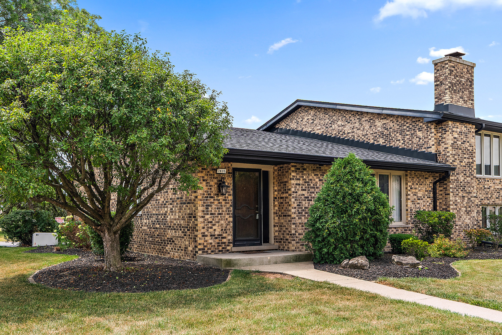 7435 W 153rd Street, Orland Park, IL 60462