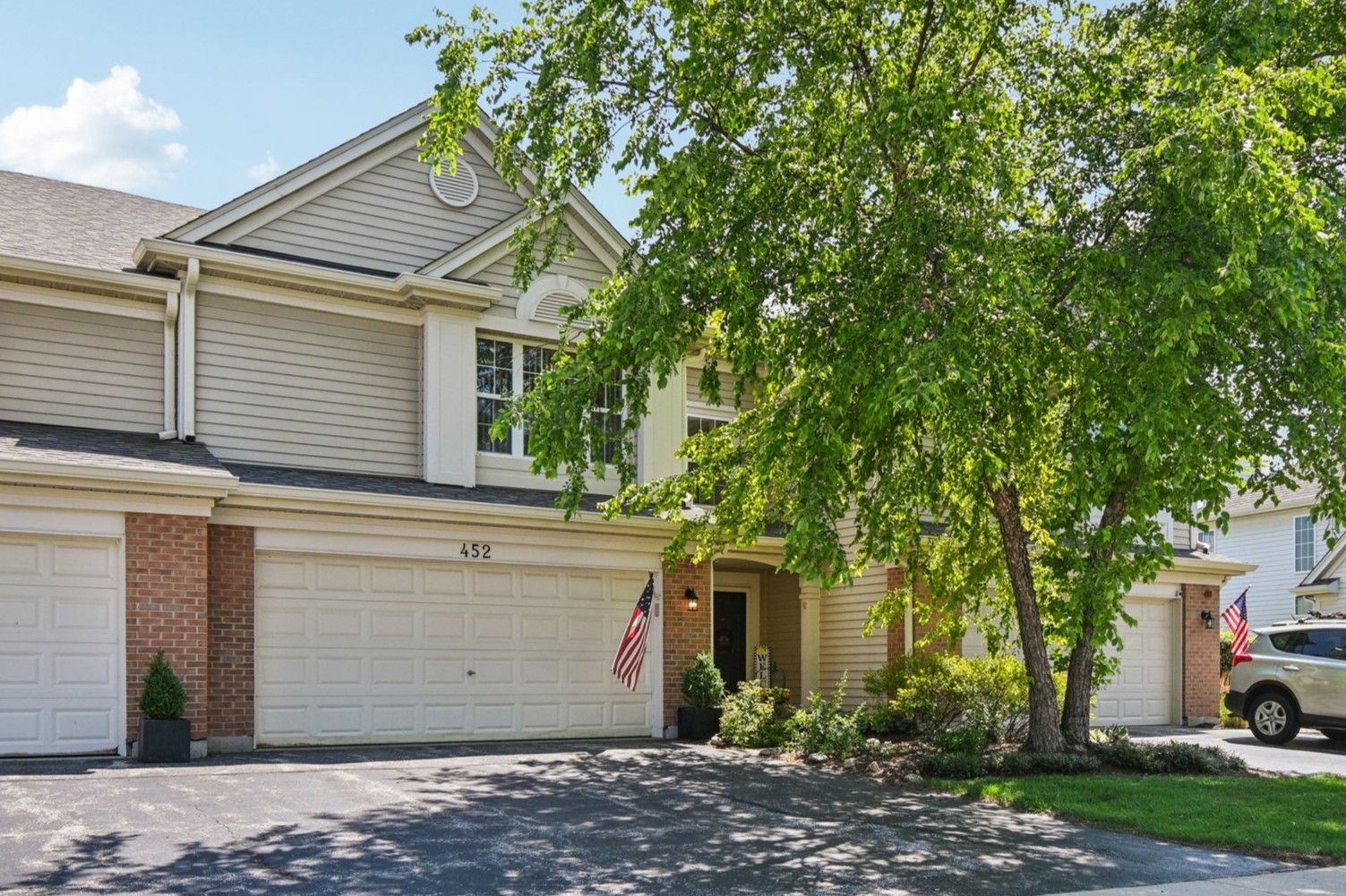 452 Blue Springs Drive, Fox Lake, IL 60020