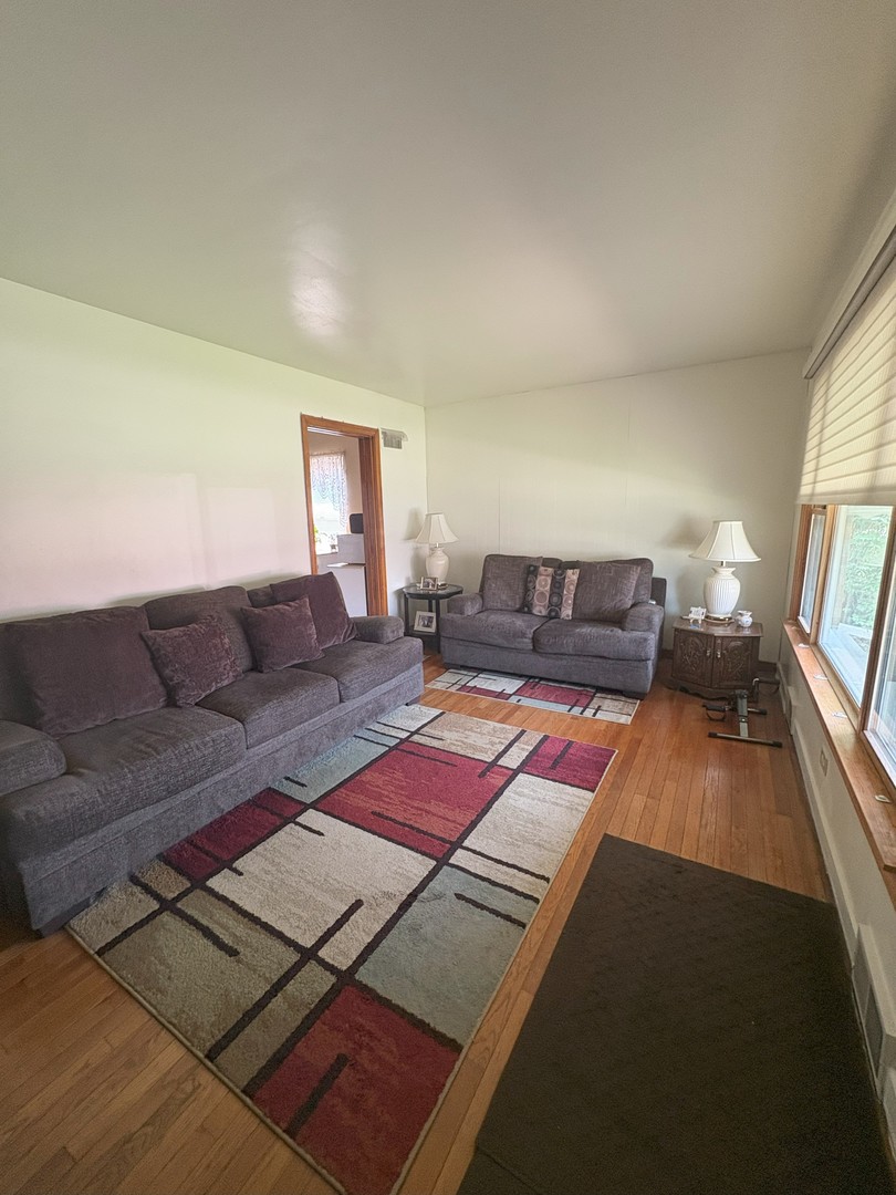 3139 Dora Street, Franklin Park, IL 60131