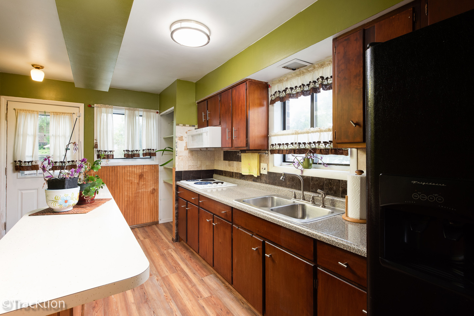1S120 Radford Lane, Villa Park, IL 60181