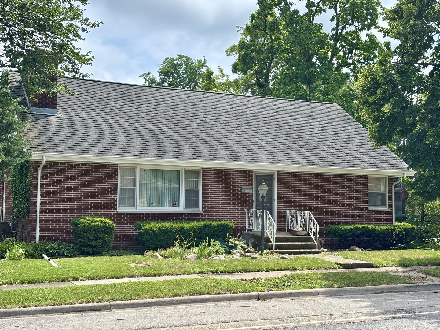 1122 Highland Avenue, Joliet, IL 60435