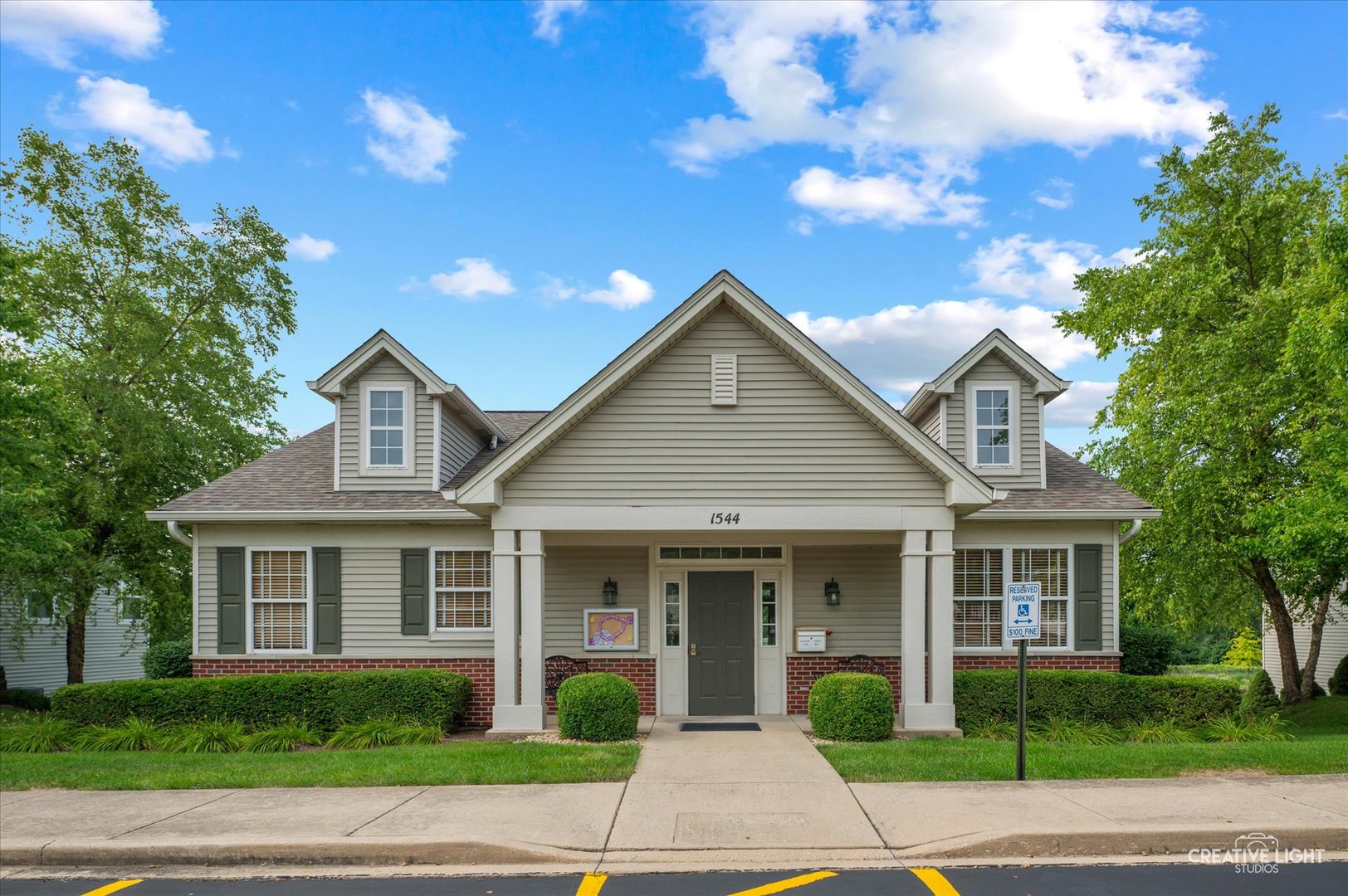 1561 Catalina Lane, Aurora, IL 60504