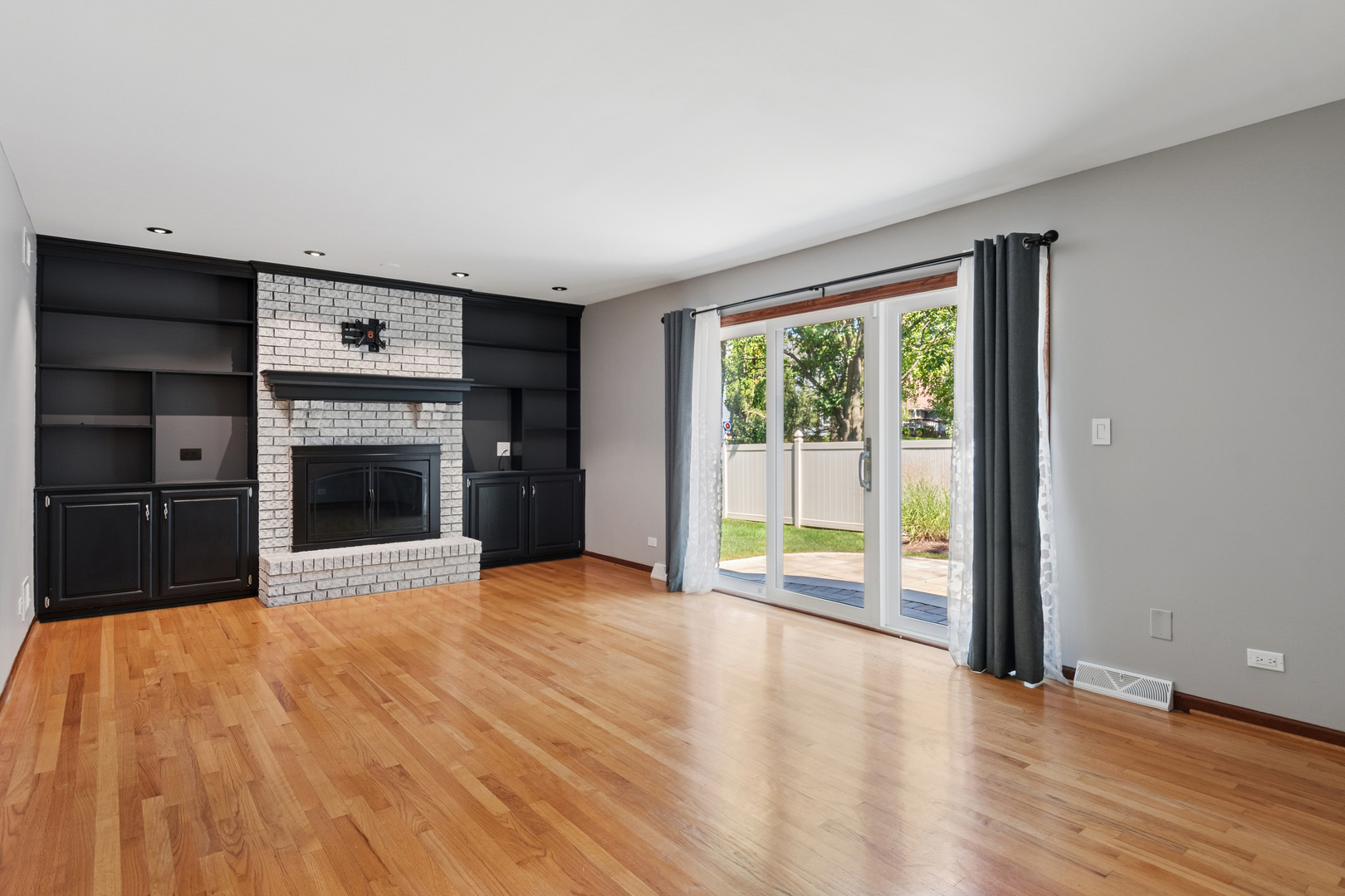 2230 Keim Road, Naperville, IL 60565