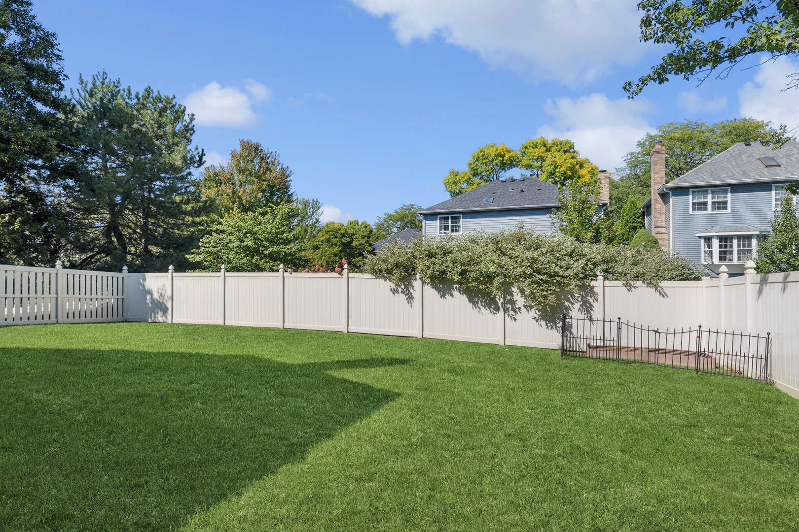 2230 Keim Road, Naperville, IL 60565