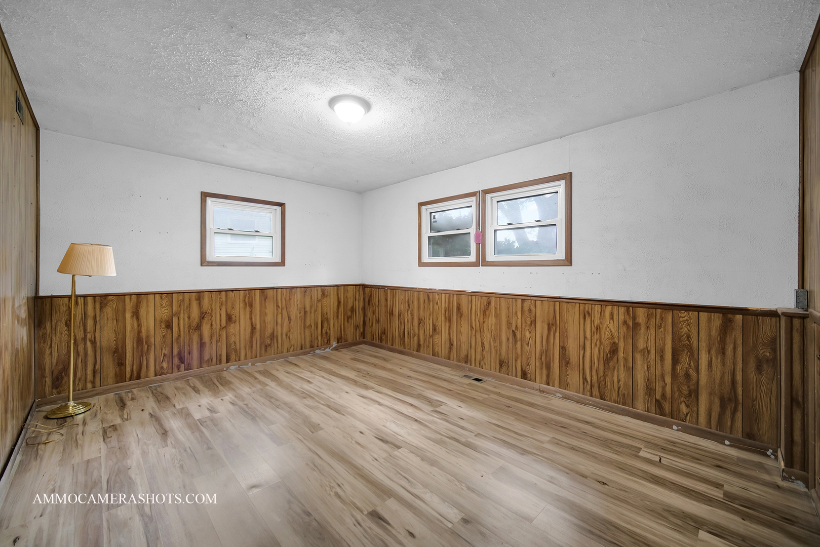 2S165 Huntington Court, Glen Ellyn, IL 60137
