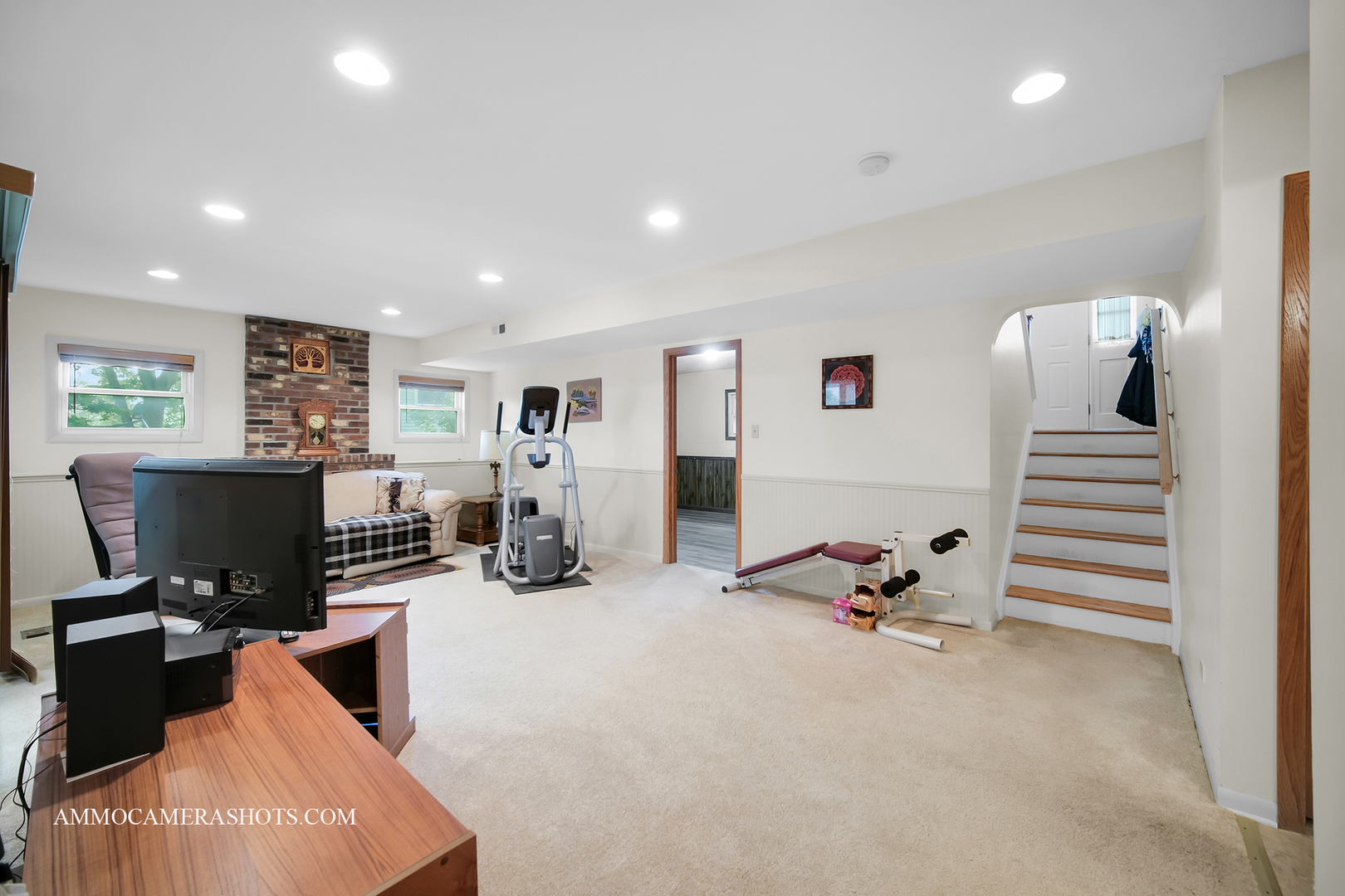 2S165 Huntington Court, Glen Ellyn, IL 60137