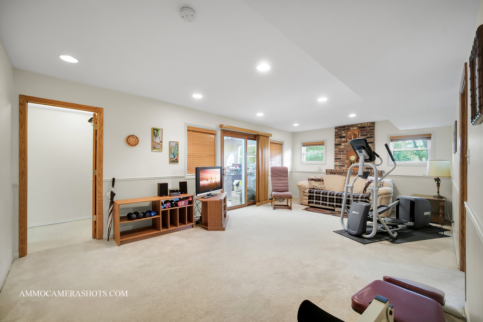 2S165 Huntington Court, Glen Ellyn, IL 60137