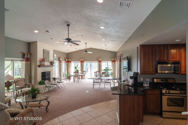 1561 Raymond Drive #103, Naperville, IL 60563