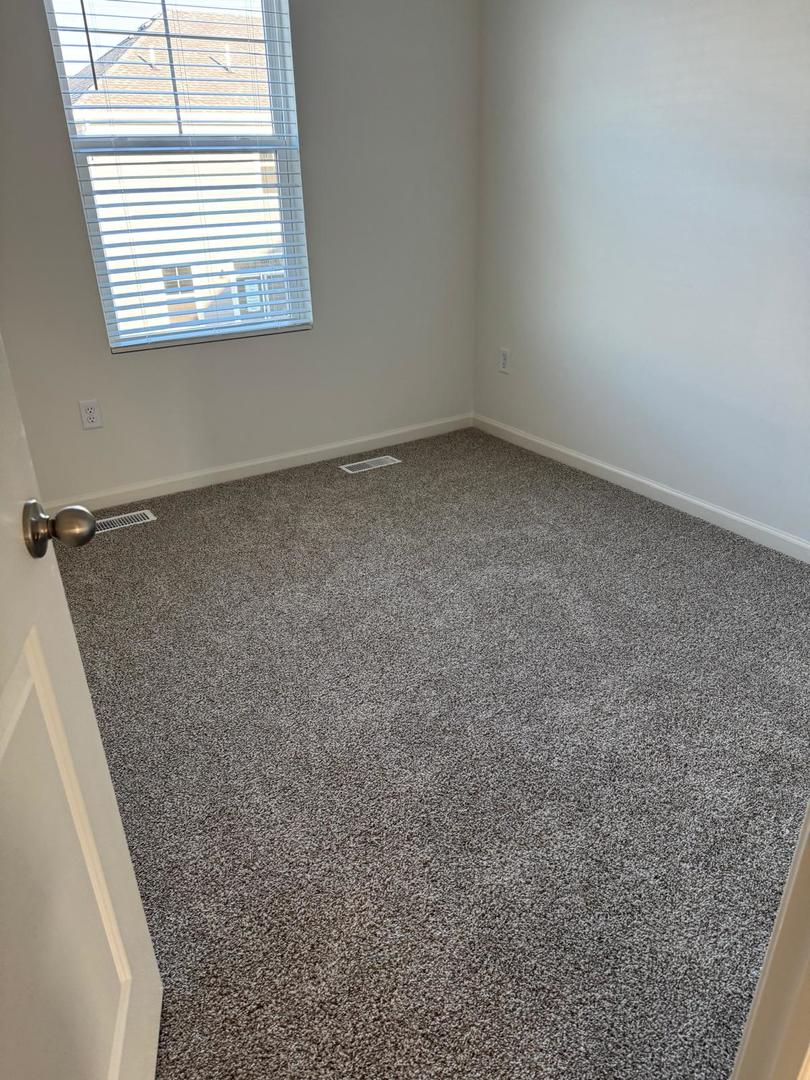 2156 Glacier Street #2156, Mundelein, IL 60060