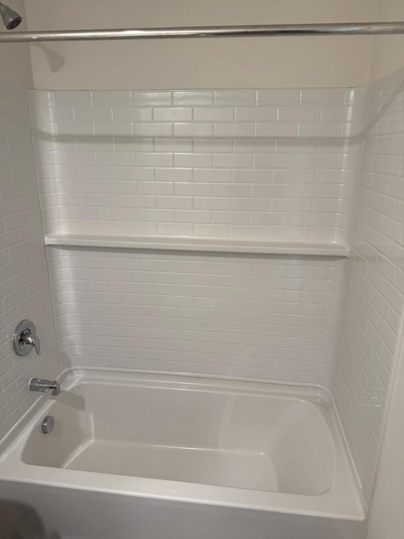 2156 Glacier Street #2156, Mundelein, IL 60060