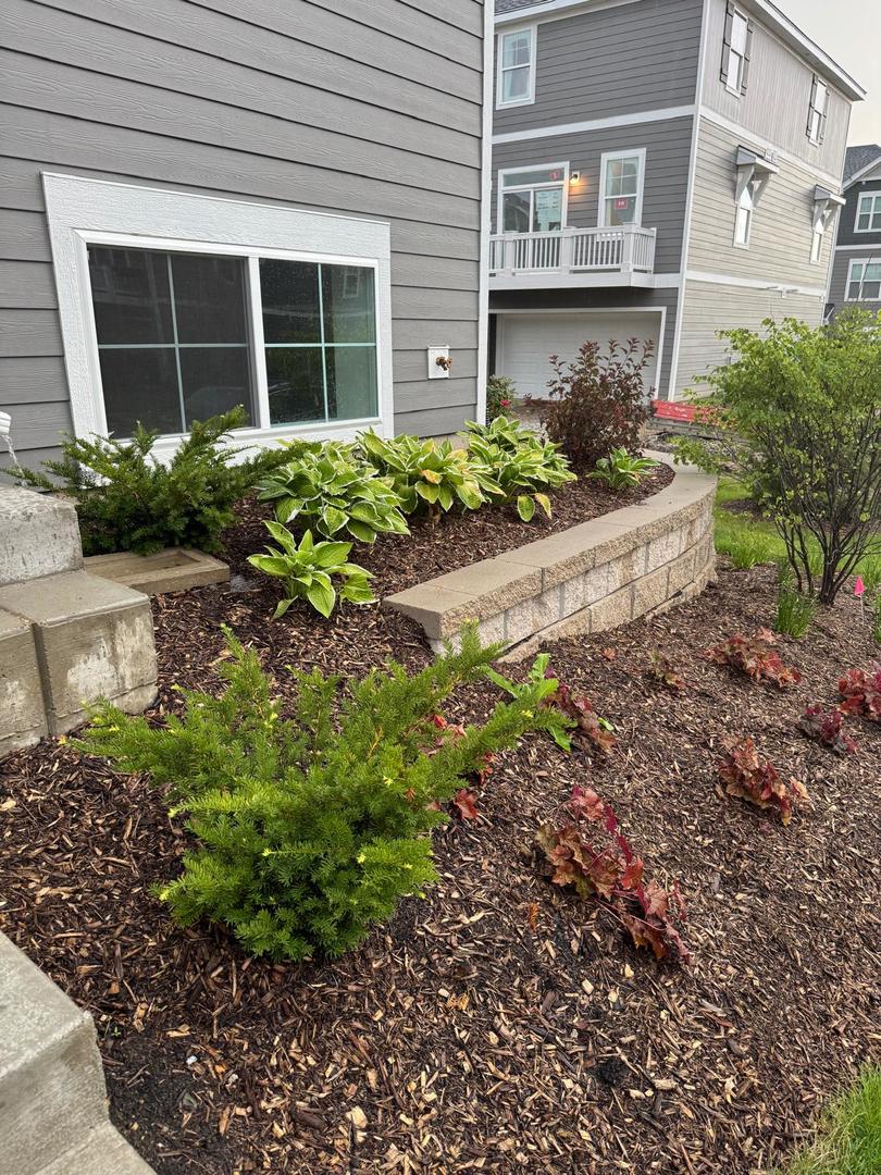 2156 Glacier Street #2156, Mundelein, IL 60060