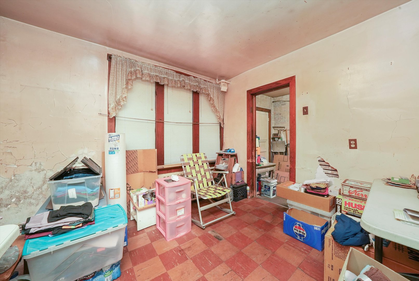 4852 S Wood Street, Chicago, IL 60609