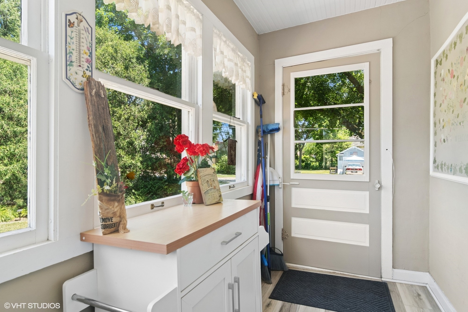 300 W Fremont Street, Arlington Heights, IL 60004