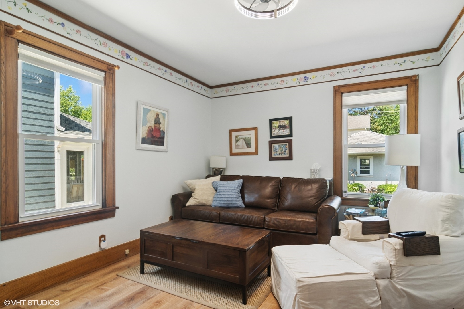 300 W Fremont Street, Arlington Heights, IL 60004