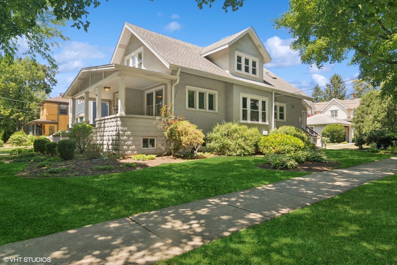 300 W Fremont Street, Arlington Heights, IL 60004