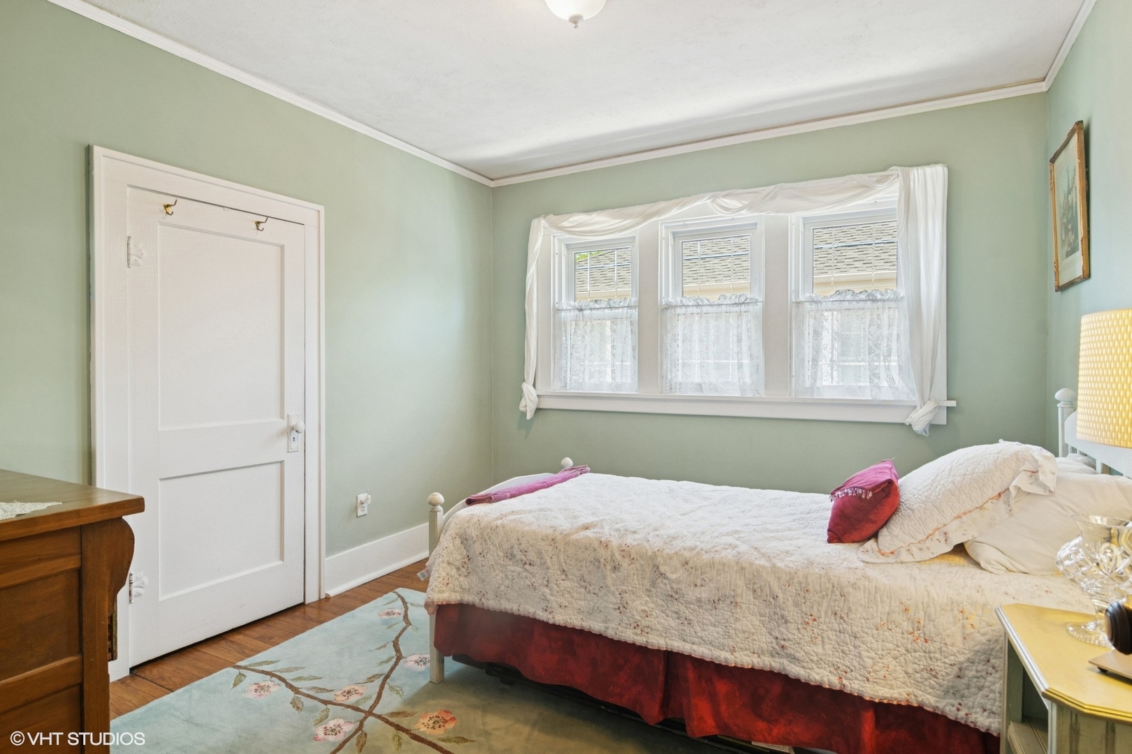 300 W Fremont Street, Arlington Heights, IL 60004