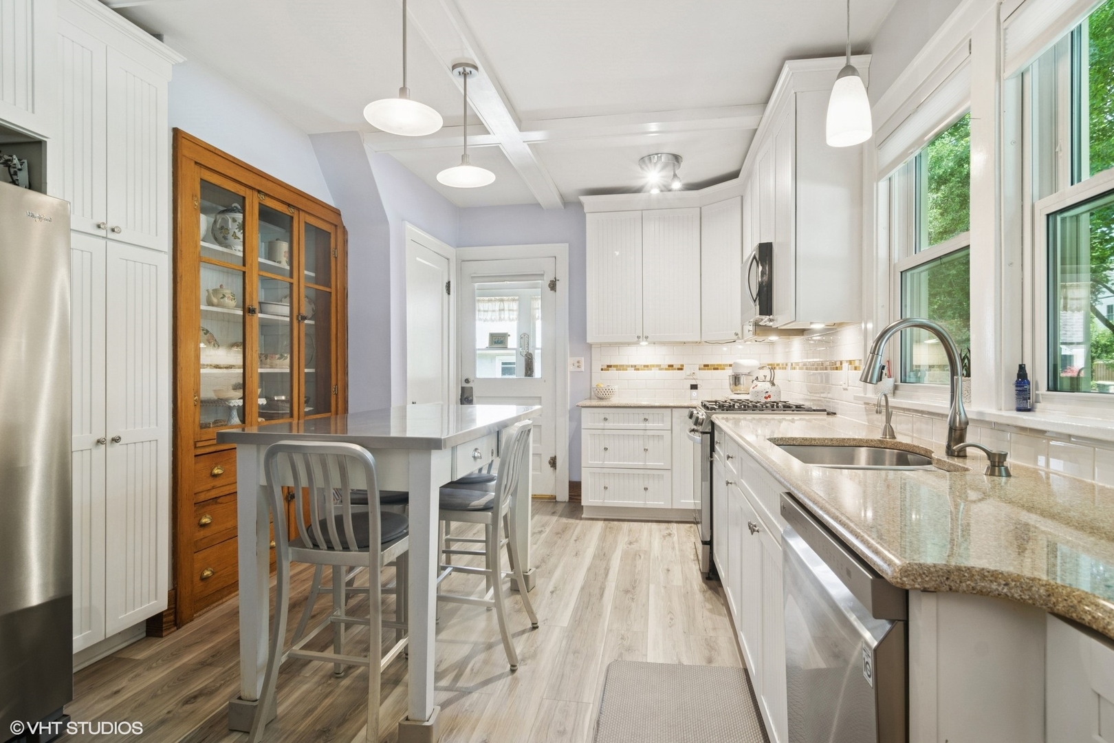 300 W Fremont Street, Arlington Heights, IL 60004