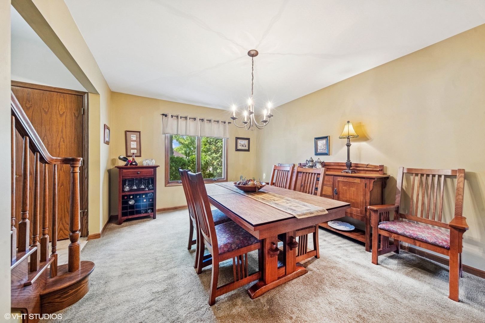 321 Blackhawk Drive, Westmont, IL 60559