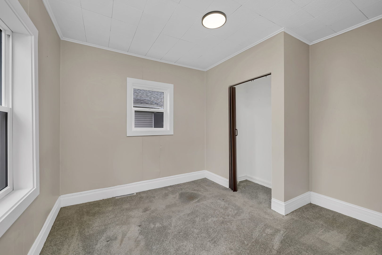 622 E Joliet Street, Ottawa, IL 61350