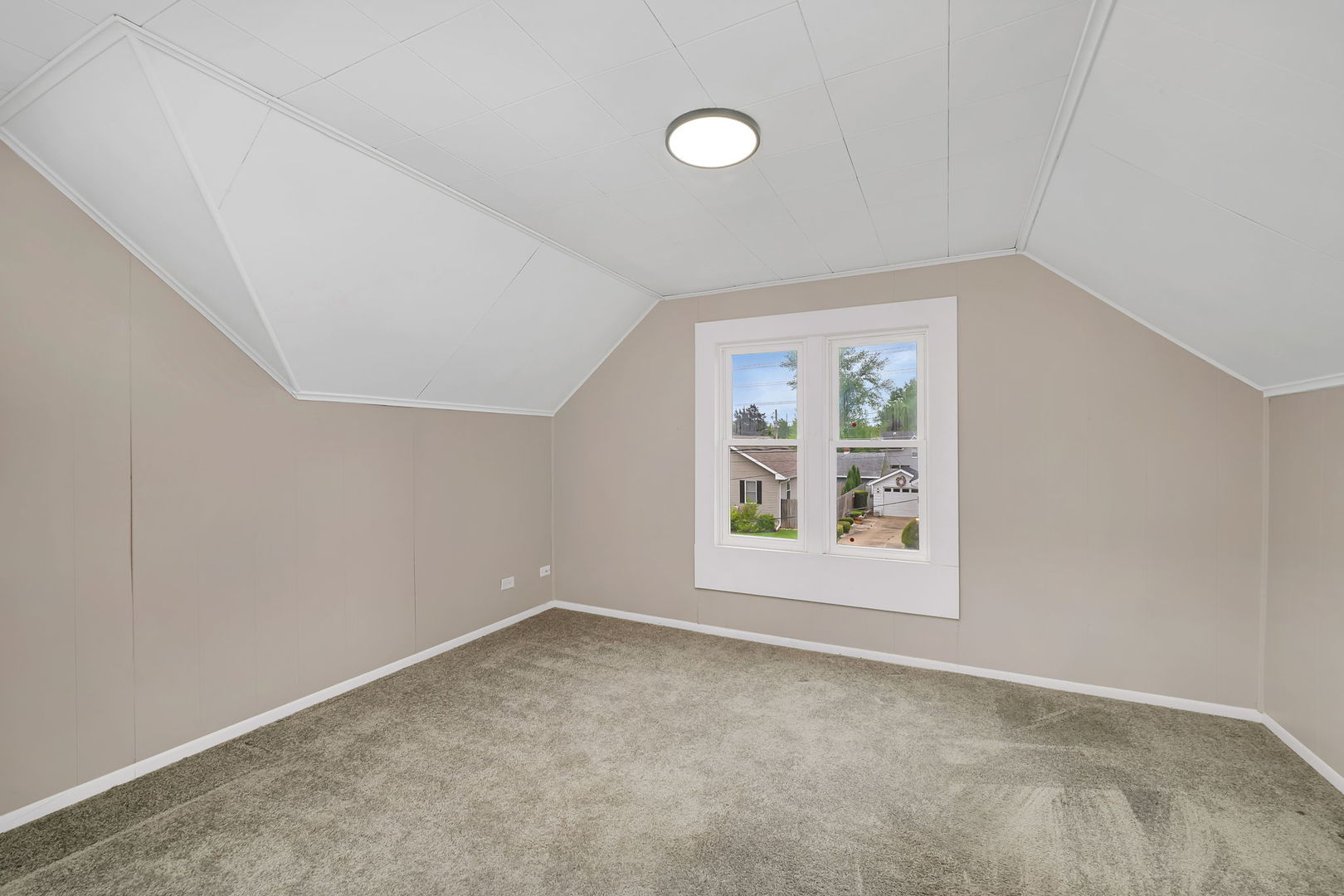 622 E Joliet Street, Ottawa, IL 61350