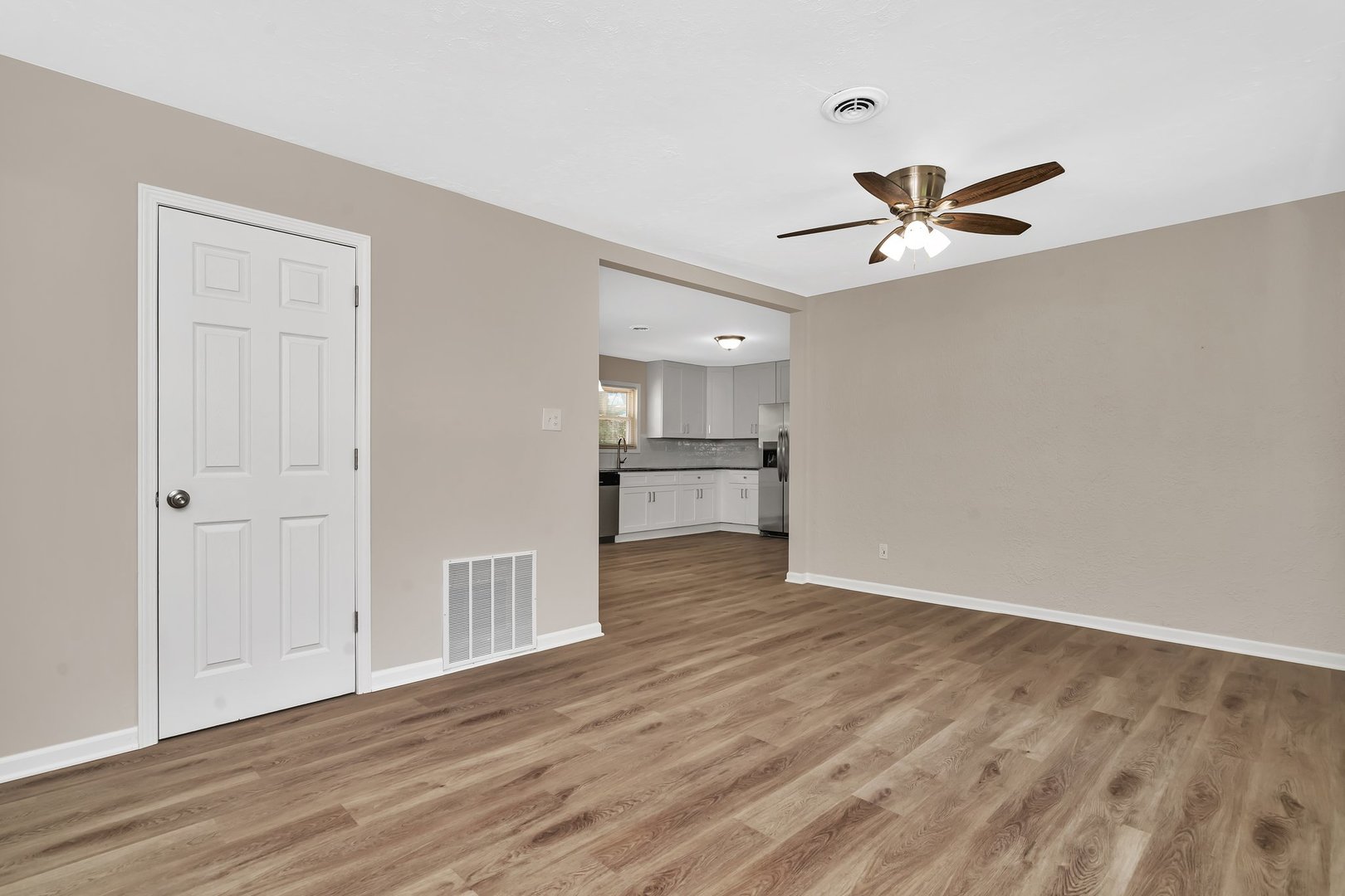 119 Girard Boulevard, Joliet, IL 60433
