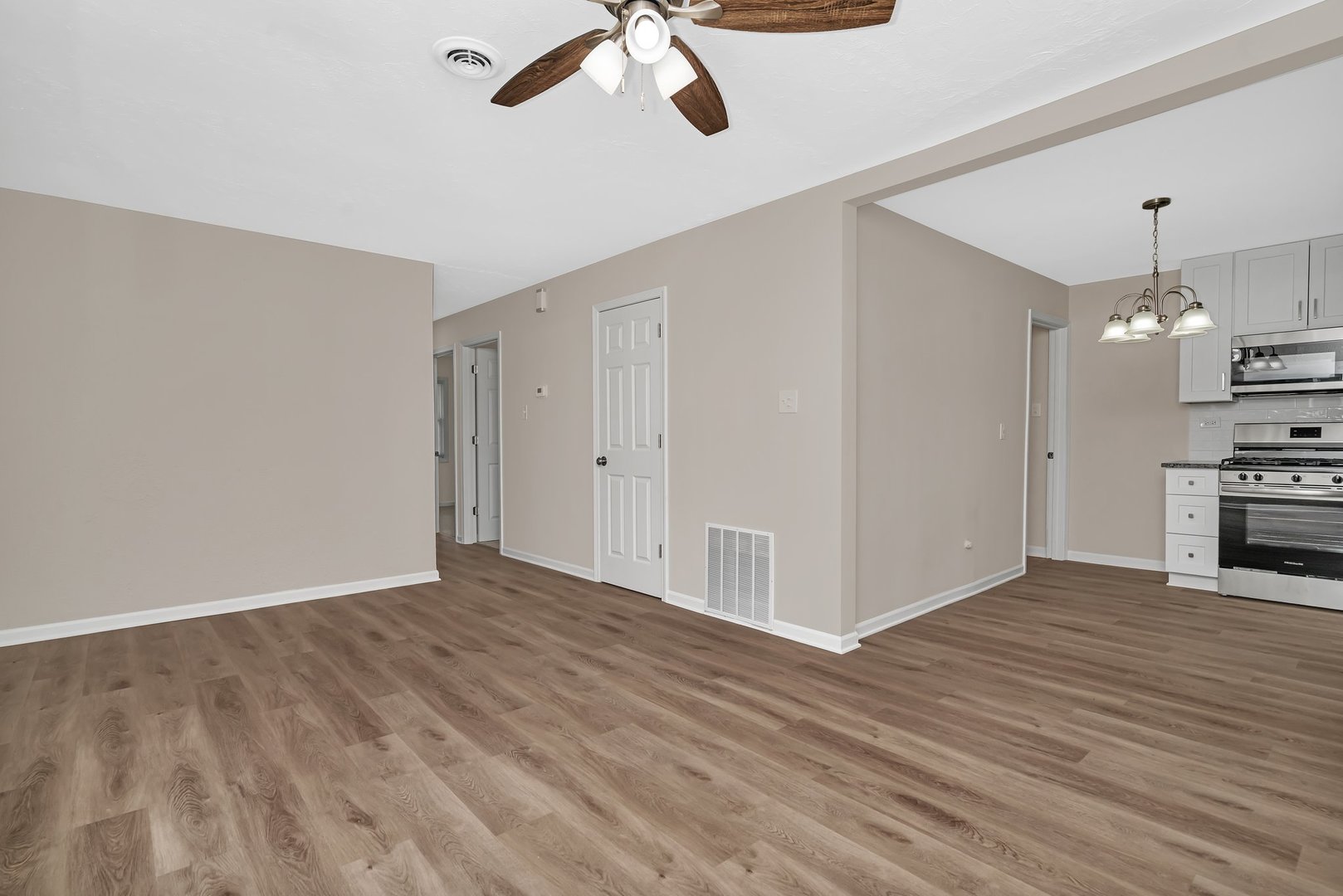 119 Girard Boulevard, Joliet, IL 60433