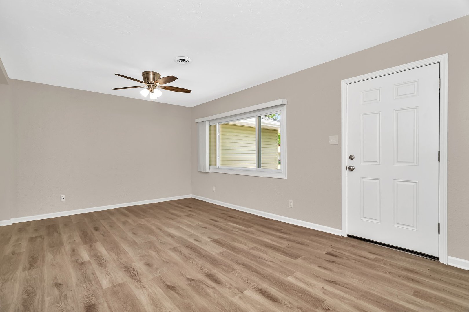 119 Girard Boulevard, Joliet, IL 60433