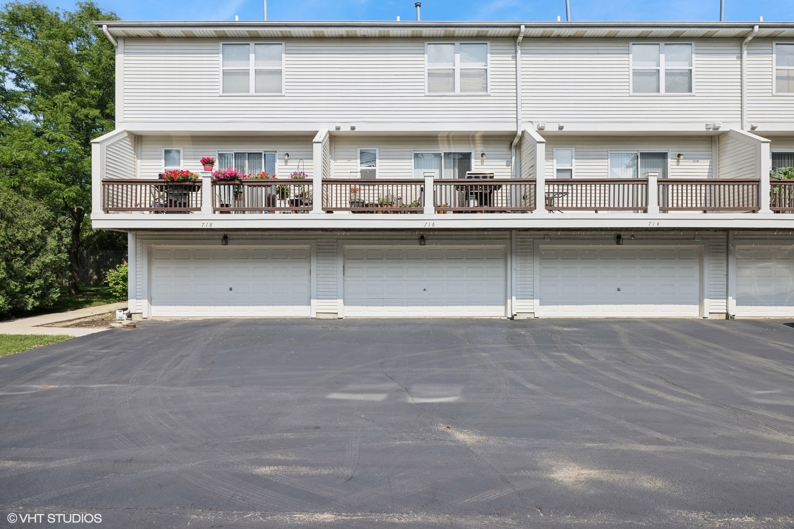 716 River Mill Parkway, Wheeling, IL 60090