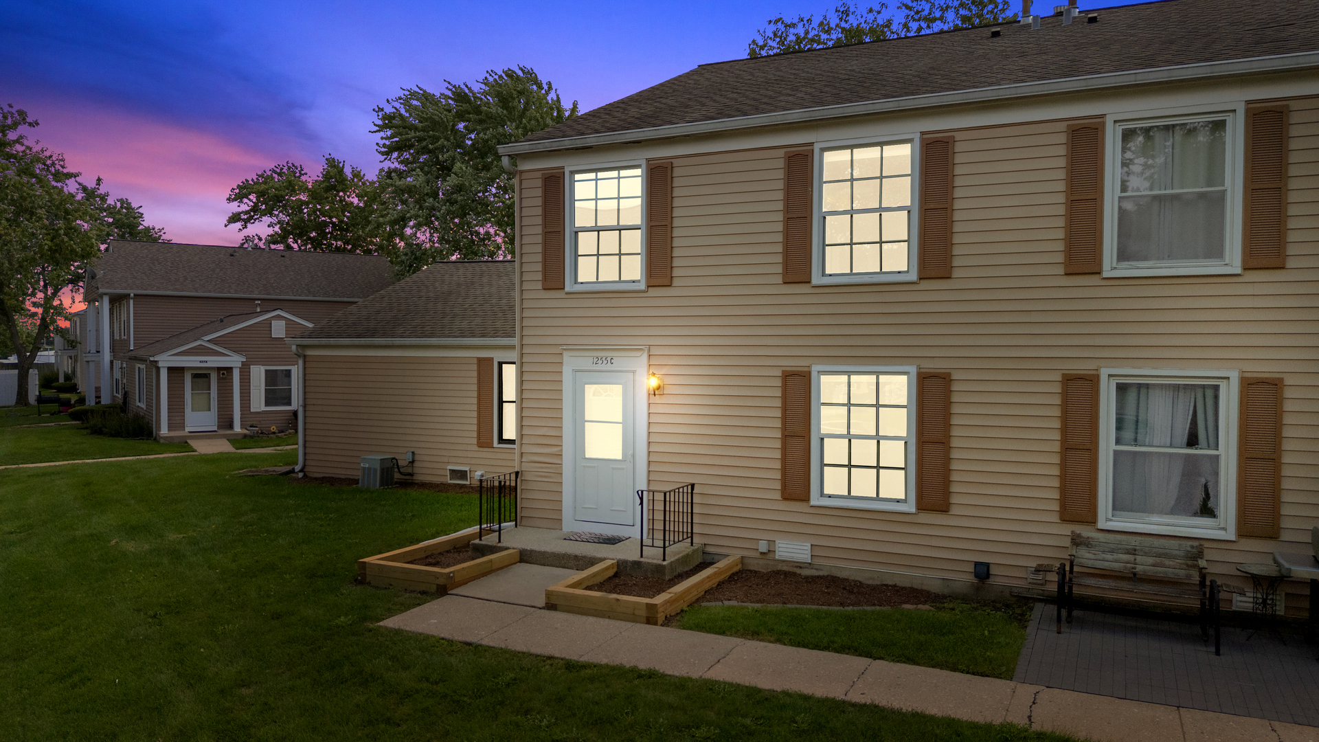1255 Pearl Avenue #C, Glendale Heights, IL 60139