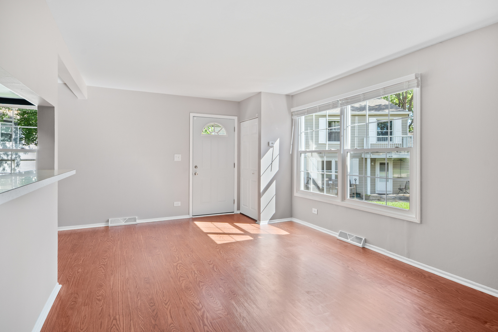 1255 Pearl Avenue #C, Glendale Heights, IL 60139