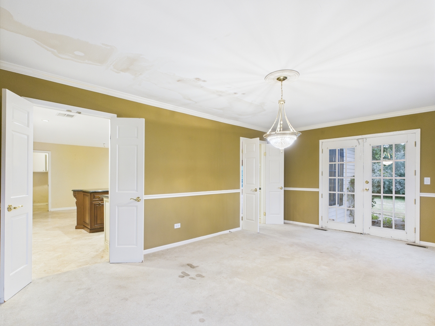 558 Saint Andrews Lane, Inverness, IL 60067