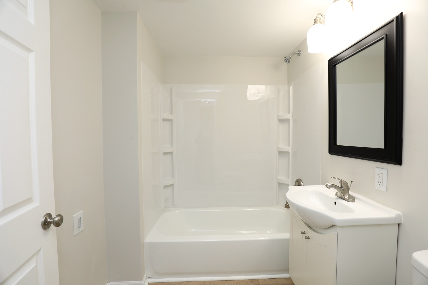 8 Peale Street, Joliet, IL 60433