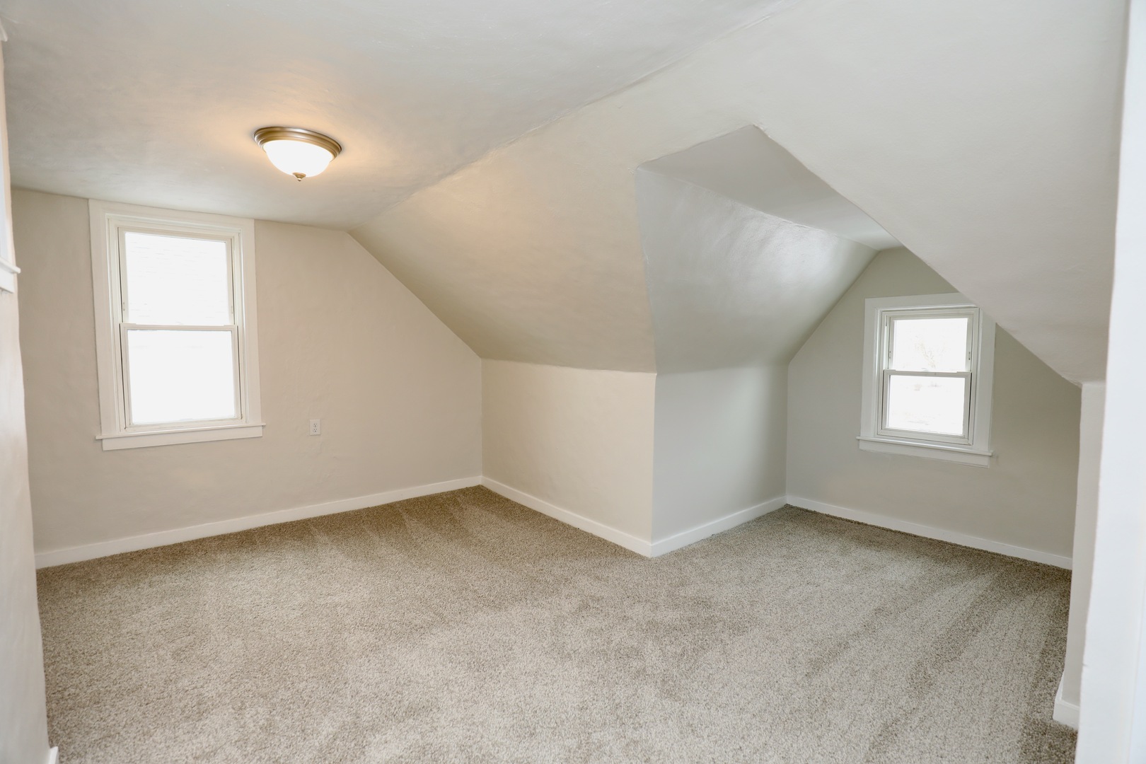 8 Peale Street, Joliet, IL 60433