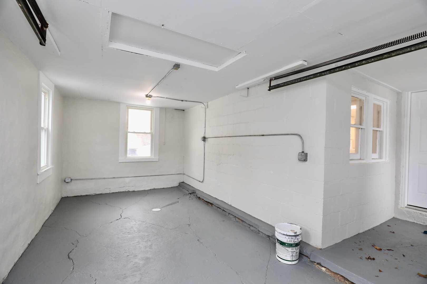 8 Peale Street, Joliet, IL 60433