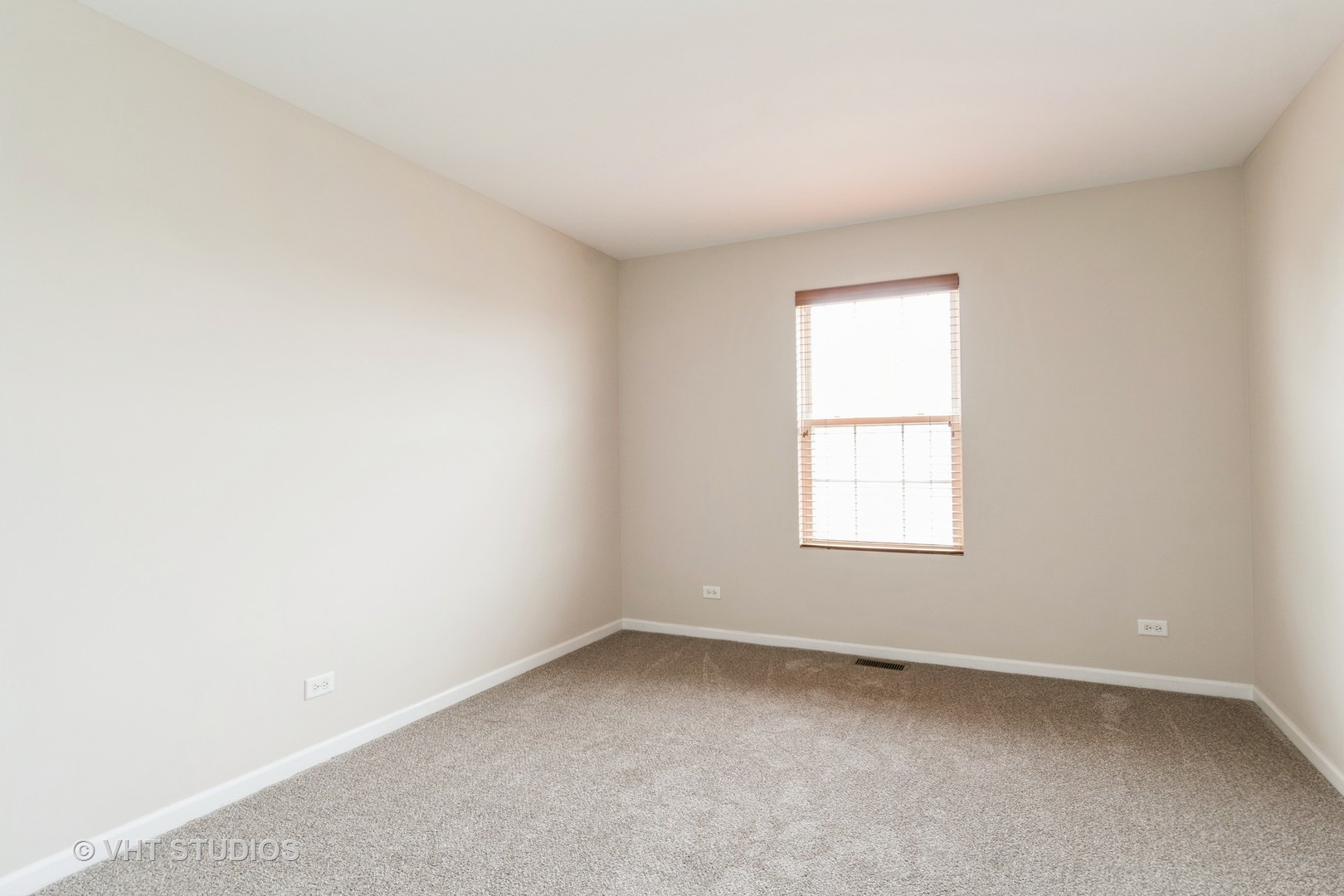 1028 HERON Circle, Joliet, IL 60431