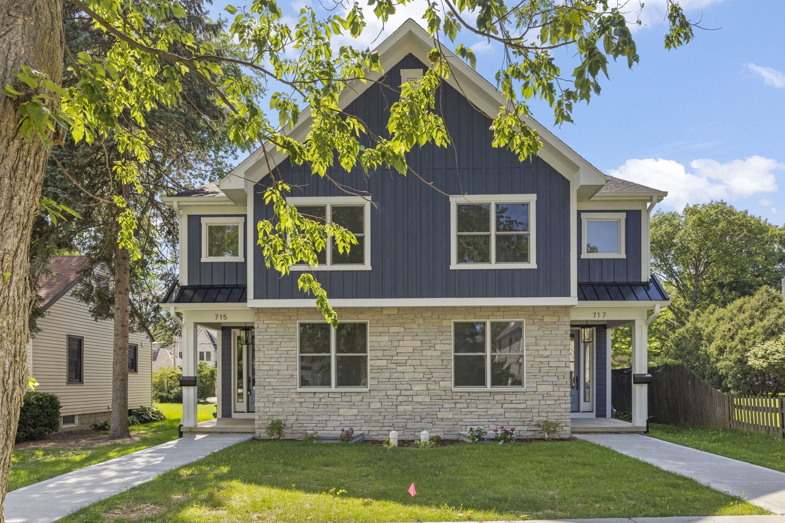 715 N Brainard Street, Naperville, IL 60563