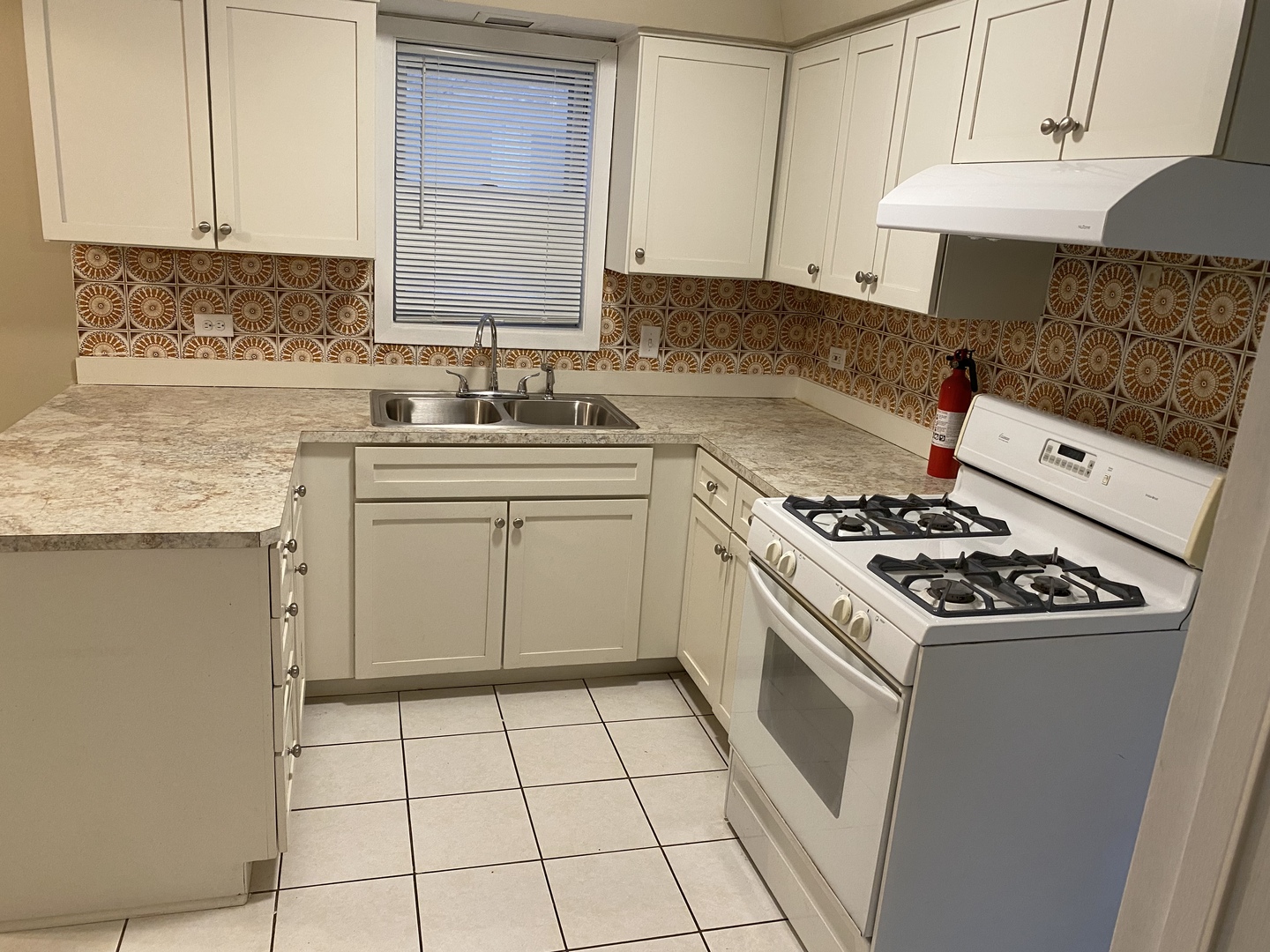 6742 W 63rd Street #1, Chicago, IL 60638