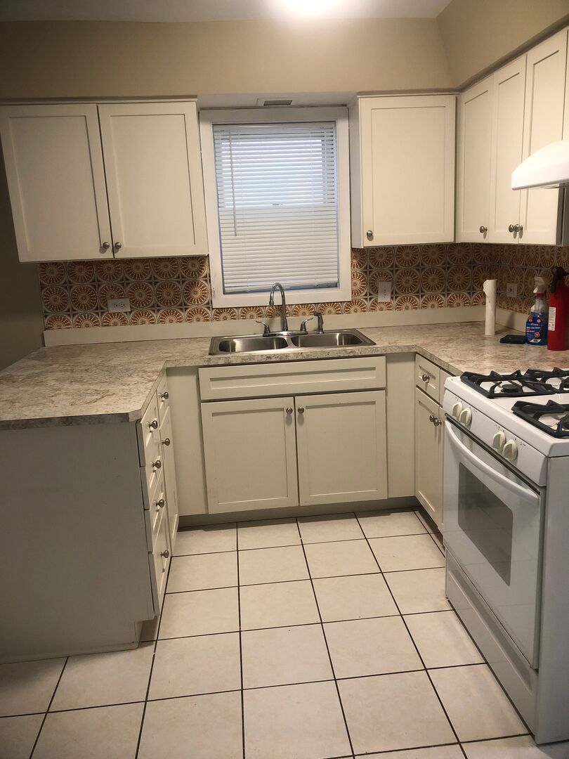 6742 W 63rd Street #1, Chicago, IL 60638