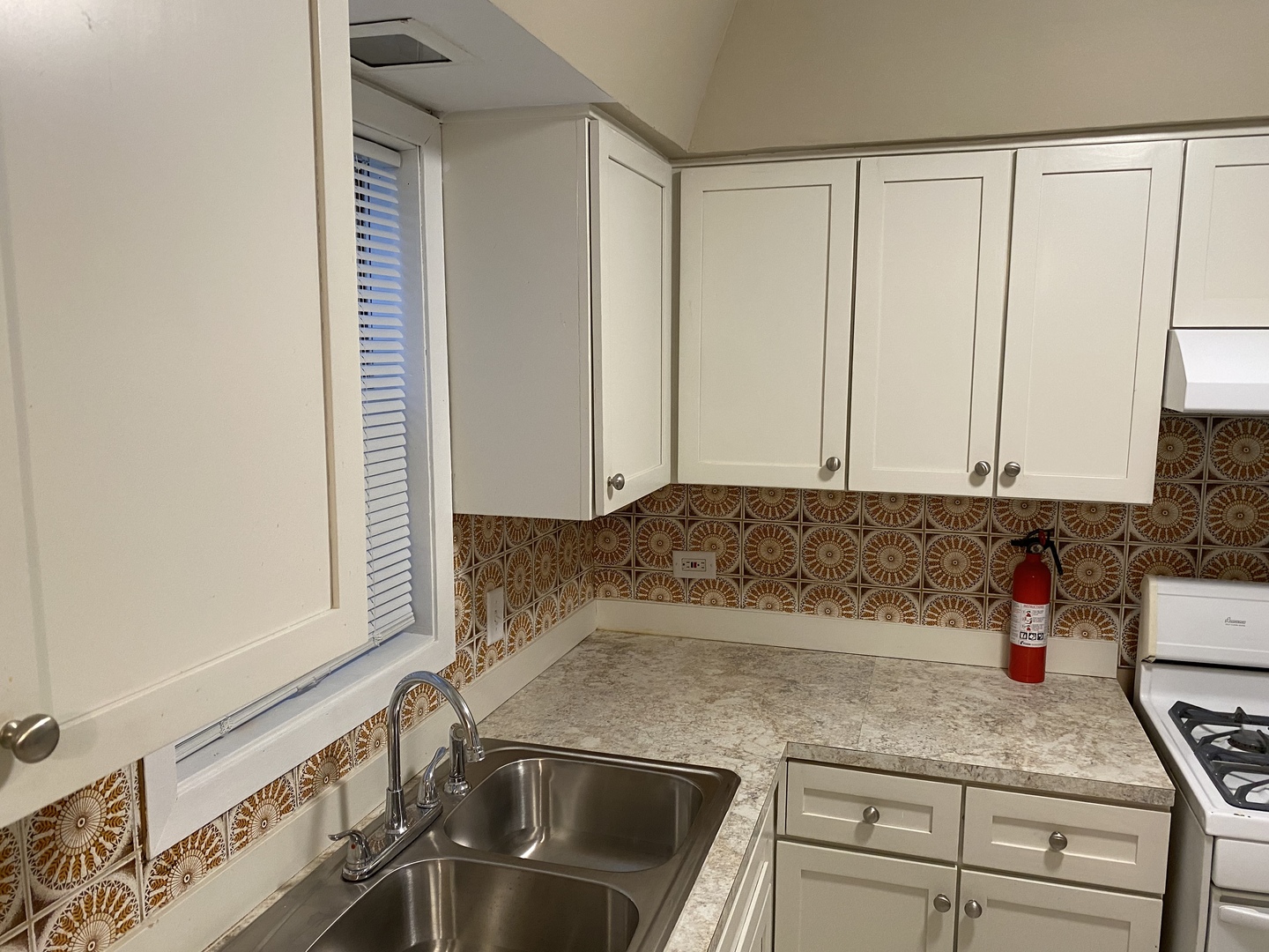 6742 W 63rd Street #1, Chicago, IL 60638