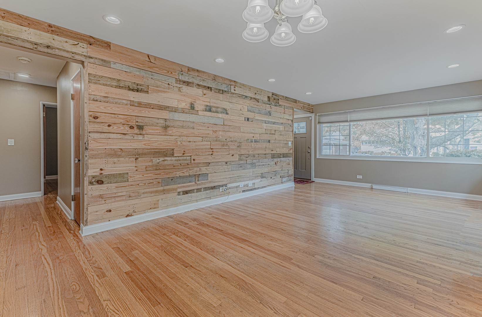 101 N Yale Avenue, Arlington Heights, IL 60005