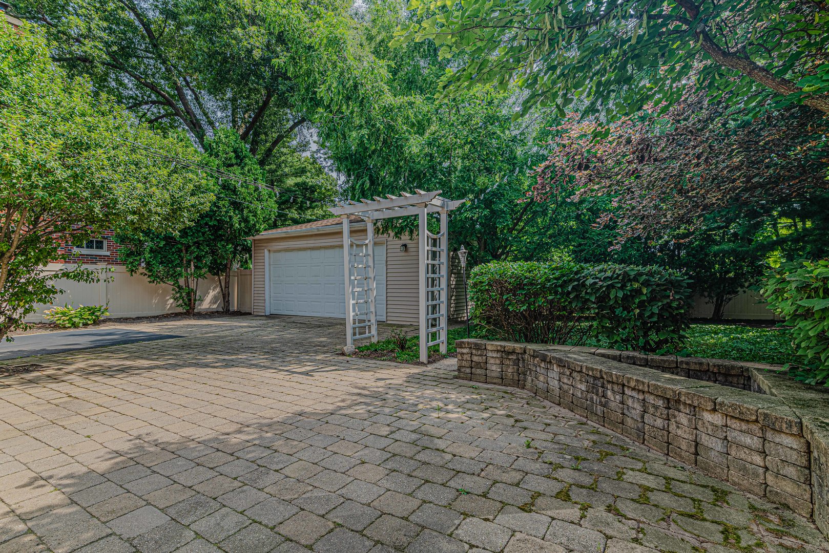 101 N Yale Avenue, Arlington Heights, IL 60005